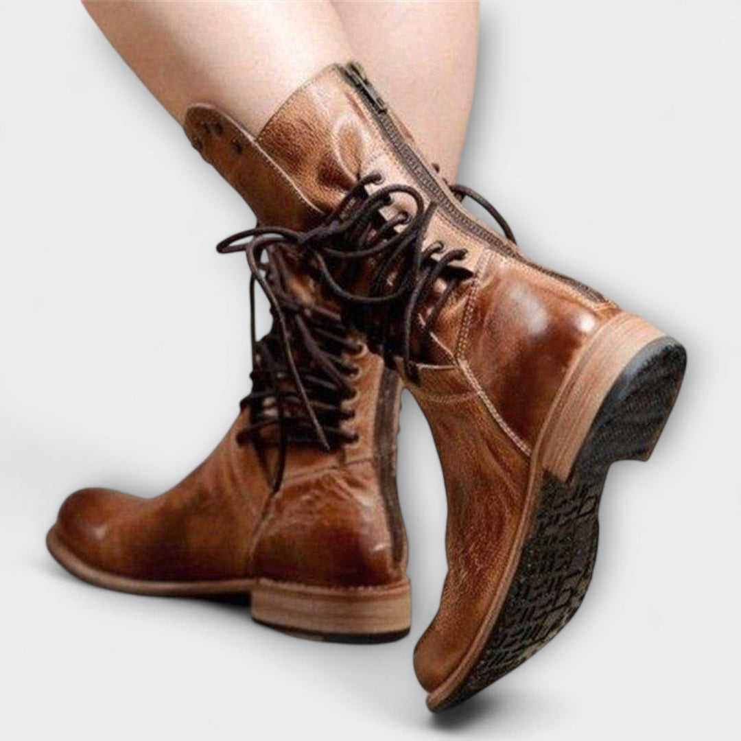 Carmen – Aruna Tahi Stiefel